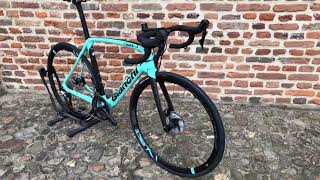 Bianchi Oltre XR3 CV Disc [upl. by Drwde886]