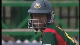 Chaminda Vaas Hat Trick 2003 World Cup 1st 3 balls of the match [upl. by Westerfield]