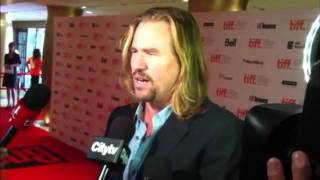 Val Kilmer tries to explain acting to a TV reporter [upl. by Otrebogad]