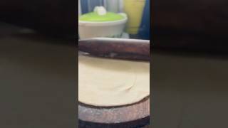 Aapk Yha Roti Kaesi Banti h shortyoutubeshorts roti kitchenqueen2601 [upl. by Augy]