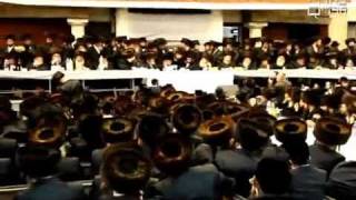 Viznitz Wedding in Bnie Brak the Rebbe Attending [upl. by Benetta]