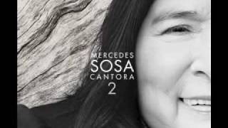 Mercedes Sosa Cantora 2  Insensatez con Luis Salinas [upl. by Aratihc470]