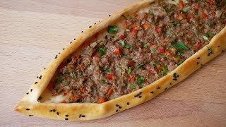 Pide mit Hackfleisch Rezept  Pide with Ground Beef Recipe  ENG SUBS [upl. by Zohara658]