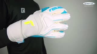 Reusch Torwarthandschuhe Attrakt Freegel Aqua Windproof 52704591111 [upl. by Fernandez762]