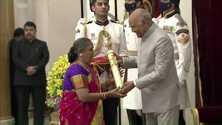 President Kovind presents Padma Shri to Smt Dandamudi Sumathi Rama Mohan Rao for Art [upl. by Odnolor21]