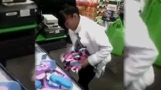 Farderas Shoplifters In Mexico Are Becoming Unwilling Viral Video Stars [upl. by Anairol656]