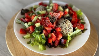 Salat mit Quinoa  Rezepte  Schnell machen und kochen [upl. by Nyroc]