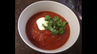 Ital Tomatensuppe mit Fleischbällchen [upl. by Flor]