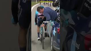 Repara La Bicicleta De Un Ciclista Sin Que Se Detenga [upl. by Desireah]