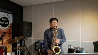 Limmensita 눈물속에 피는꽃 이태리 칸쇼네 이상철음악세상 Tener Saxophone [upl. by Nomde]