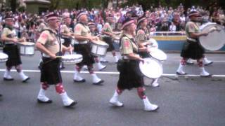 ANZAC Day 2011  National Servicemens Association Pipes and Drums [upl. by Atimad864]