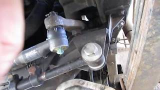 E99 FORD F350 73 Powerstroke DIY WANDERING STEERING fix  also called a DEAD SPOT in steering [upl. by Adym]