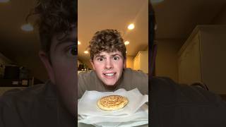 Easiest way to cook pancakes and eat them foodhacks [upl. by Kramnhoj]