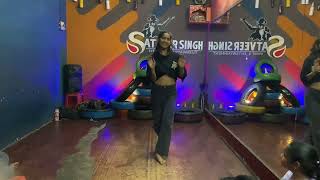 Aa Hi Jaiye  Lajja  Vartika jha Choreography  Dance Cover trending vartikajha [upl. by Nnyluqcaj294]