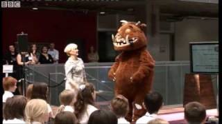 Julia Donaldson and The Gruffalo sing The Gruffalos Song [upl. by Nyvek]