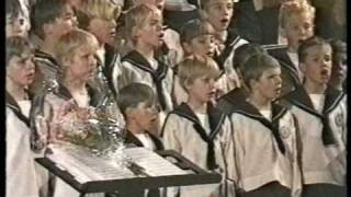 Knabenchor Solvguttene Guttekor Oslo 1996 Part II  PommernliedAlta Trinita Beata [upl. by Narbig]