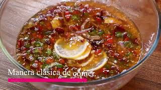 Pequeños mariscos en salsa de pescadosuministro de mariscos [upl. by Lertnom]