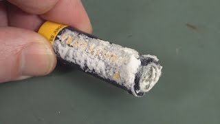 EEVblog 1296  Alkaline Battery Leakage Testing 2  Electric Boogaloo [upl. by Ainosal]