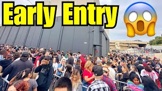 CRAZY Early Entry Crowds at Universal Studios Hollywood Halloween Horror Nights [upl. by Nart]