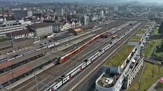 Rapperswil ist eine Kreuzungsstation des Voralpenexpress [upl. by Yusem783]