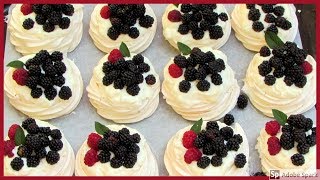 Mini Pavlova se šlehačkou [upl. by Tadeo202]