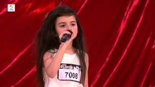 Norske Talenter 2014 Angelina Jordan 7 years sings quotSummertimequot by George Gershwinquot MUST WATCH [upl. by Esmerolda]