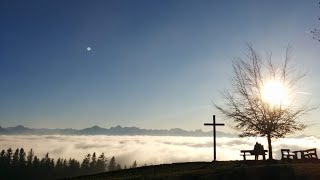 Kleine Serenade  Alphorn Solo  Abendstimmung über den Wolken am Auerberg [upl. by Siaht88]