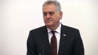 Tomislav Nikolic ispravlja prevodioca na engleskom [upl. by Anihpled]