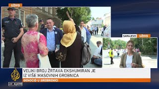 Genocid u Srebrenici Kolona sa tabutima ide ka Potočarima [upl. by Attalie]