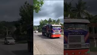 International cabover dump truck loud jake brake💯💥 automobile shorts fyp dieselpower [upl. by Hcurab]