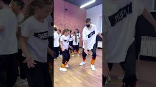 TEACHING SHUFFLE ⭐️ LITTLE GIRL DANCING TREND 😱🔥 ASTRONOMIA [upl. by Annah]