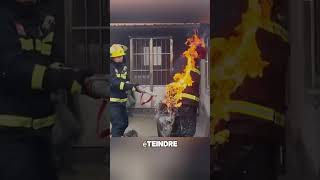 Secours dincendie de gaz [upl. by Eerot60]