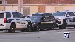 Suspect in custody after carjacking police chase in Fort Lauderdale [upl. by Ydur]