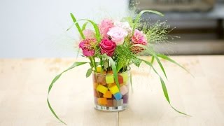 DIY mit Fleurop BlumenArrangement mit SteckschaumWürfel [upl. by Aekahs751]