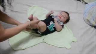 How to Swaddle a Baby With the SwaddleMe Blanket [upl. by Niatsirk]