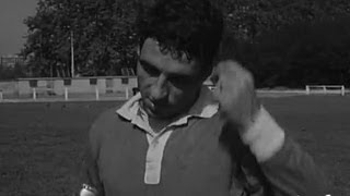 Football  présentation de léquipe de Saint Etienne 1966  Archive vidéo INA [upl. by Sudbury]