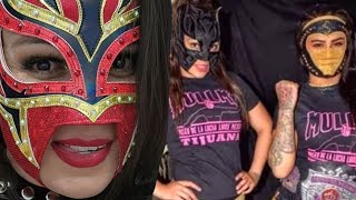 HIEDRA y LADY SHANI HARTAS de AC0SO en arenas  ZEUXIS CULPA a DALYS de salida de CMLL [upl. by Bamford]