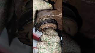 Toyota Land cruiser front Wheel Differential Bush Sound Replace Bush [upl. by Leandro]