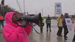 Baltimore port workers strike with thousands of longshoreman in US  NBC4 Washington [upl. by Iur]