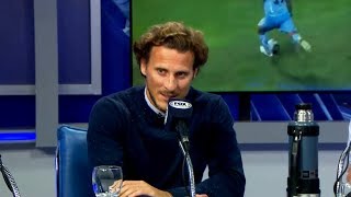 Anécdotas de DIEGO FORLAN en MANCHESTER UNITED  Consejos de KEANE y SOLSKJAER [upl. by Nyletak280]