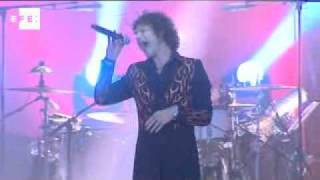 Enrique Bunbury versiona canciones latinoamericanas en su nuevo disco quotLicenciado Cantinasquot [upl. by Scever]