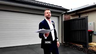 11 Grampians Avenue Werribee Auction 🏡🔨 [upl. by Notniv]