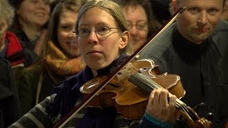 Kirche im NDR  Langversion  Christmas Flashmob Hannover Hauptbahnhof  Weihnachtsoratorium [upl. by Schaeffer499]