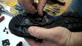 SPD Shimano Clipless Pedals  HowTo Guide  BikemanforU [upl. by Shing]