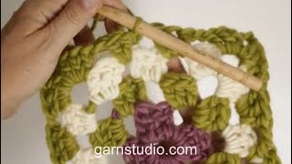 How to crochet a granny square with color changes [upl. by Losse997]