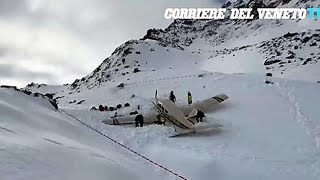 Aereo in avaria sulle Dolomiti la pilota di 22 anni atterra sul Lagorai [upl. by Ruby287]