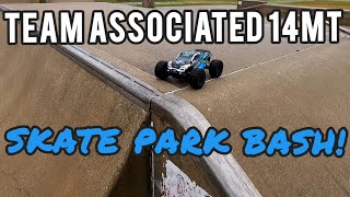 Team Associated Reflex 14MT SKATE PARK BASH [upl. by Nnyltiac]