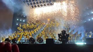 Beyoncé  Preshow excitement  Intro  Crazy in Love  Freedom Coachella Weekend 1 4142018 [upl. by Noslen]