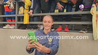 América femenil Entre gritos y regalos las jugadoras azulcrema convivieron con sus aficionados [upl. by Ayekahs]