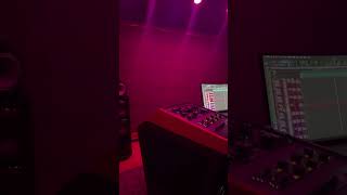 Laurette la Perle En studio pour le prochain single  bientôt MADAME… rumbacongolaise africanmusic [upl. by Eikcid]